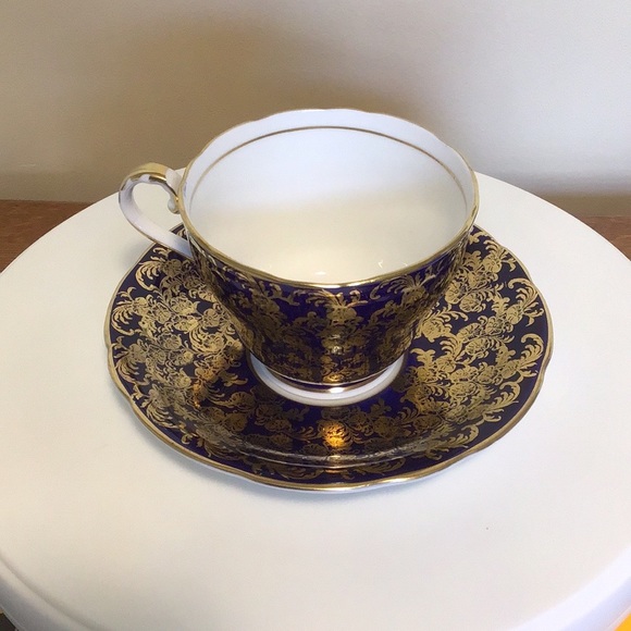 Aynsley china colbalt blue gold chintz cup and saucer - Picture 5 of 5